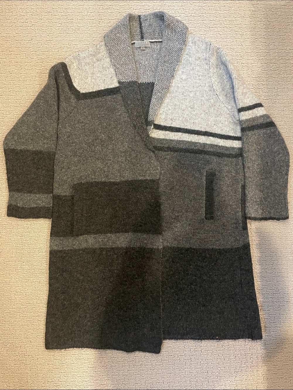 Joseph A. Women’s Marled Gray Knit Shawl Cardigan